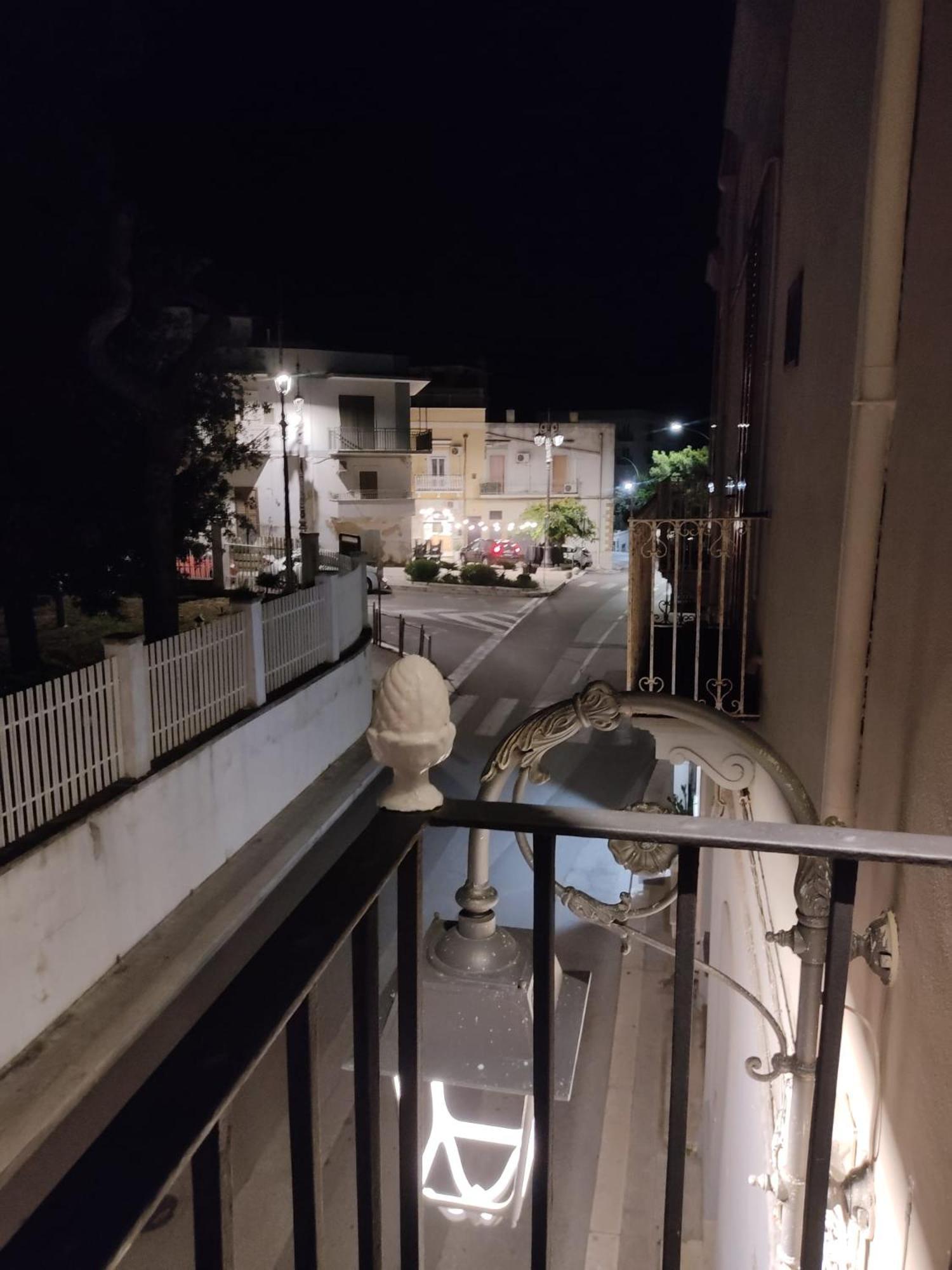 Dimora Storica Alla Rotonda Mottola Exterior foto